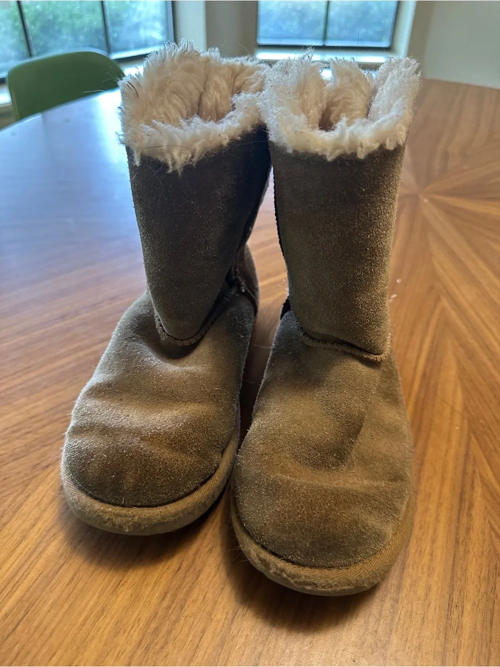UGG Kids Chestnut Suede Bow Accent Shearling Boots